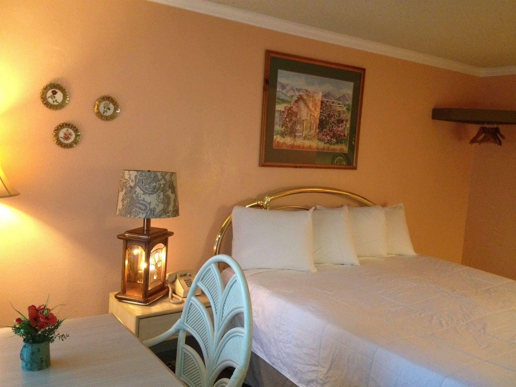 Victorian Inn สปาร์คส์ ภายนอก รูปภาพ