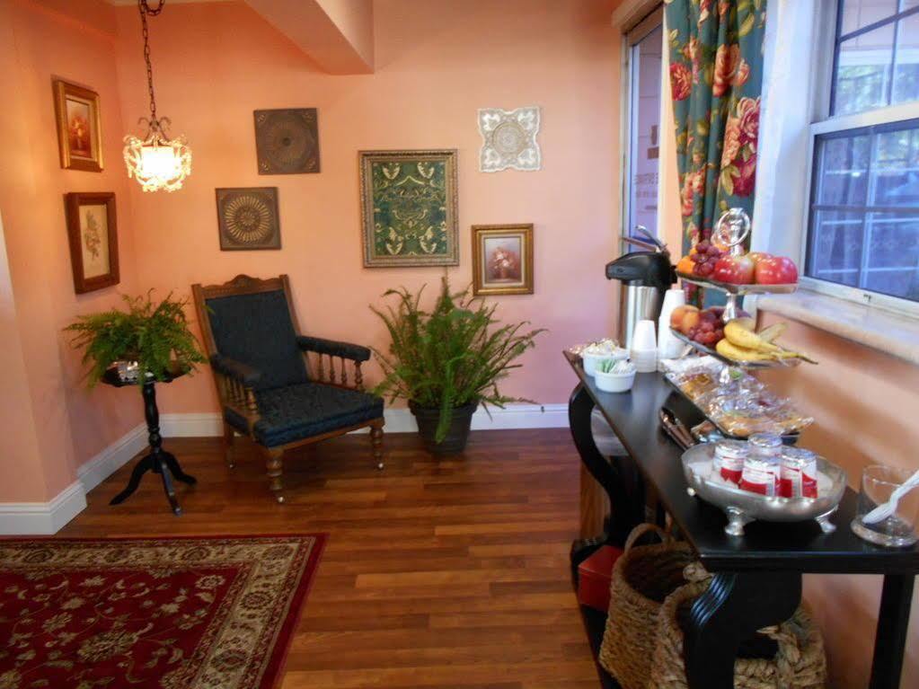 Victorian Inn สปาร์คส์ ภายนอก รูปภาพ